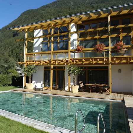 Gasthof Residence Brugghof & Erlhof Campo Tures Bilik gambar