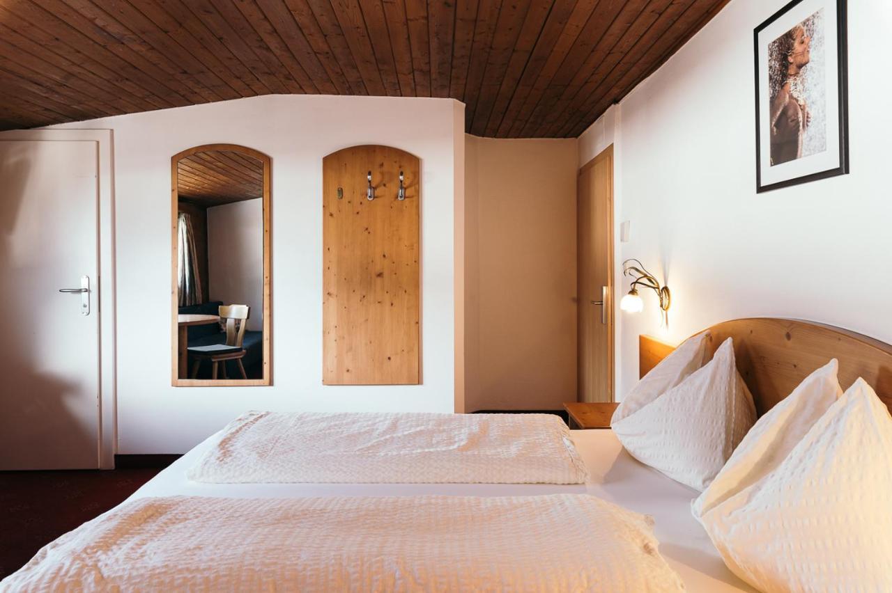 Gasthof Residence Brugghof & Erlhof Campo Tures Luaran gambar