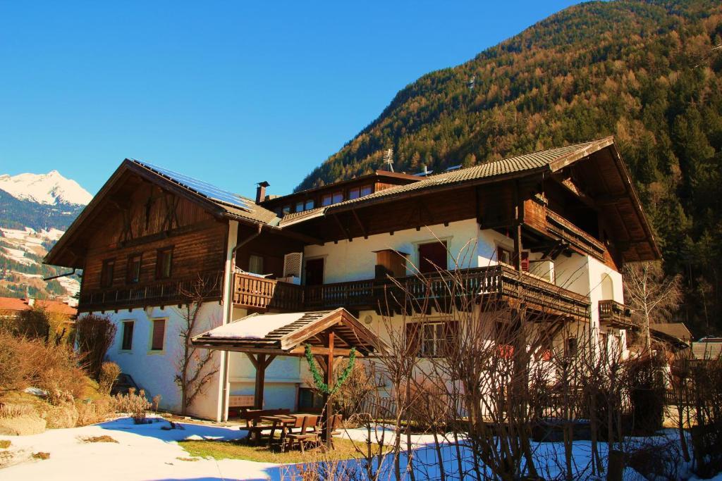 Gasthof Residence Brugghof & Erlhof Campo Tures Luaran gambar